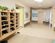 ケア・ブリッジ八尾老原 玄関