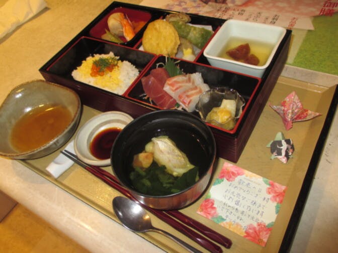 SOMPOケア ラヴィーレ成城南 お祝いご膳