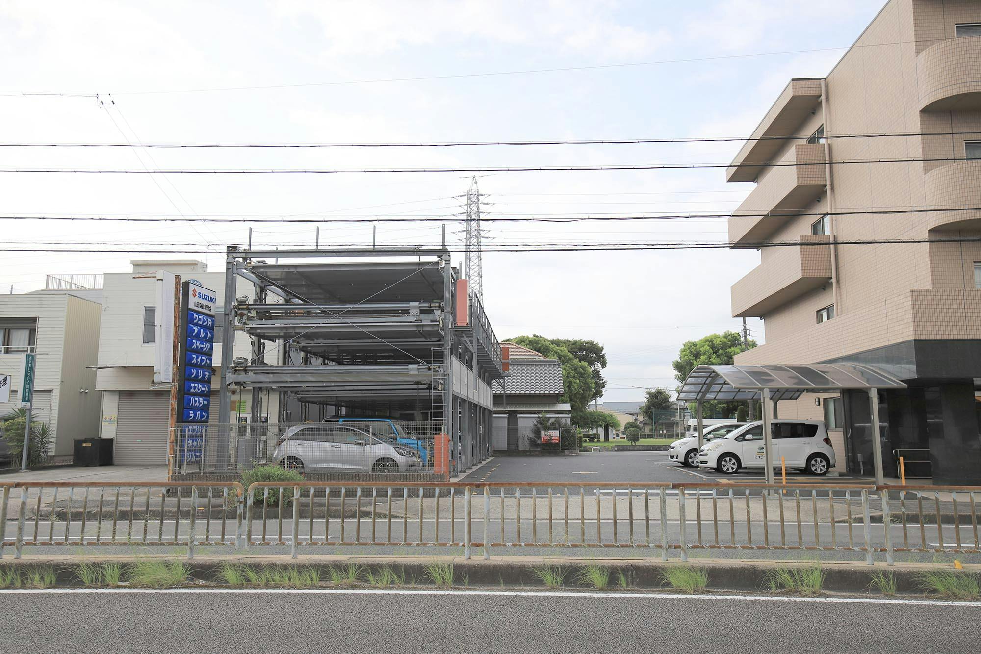 こだち 駐車場