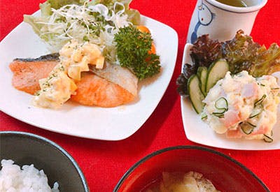 グループホームえくせれんと国府 夕食例