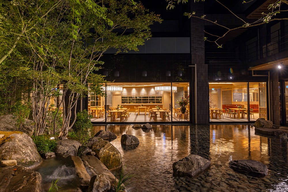 ヴィラ杢園 庭園から見た夜景