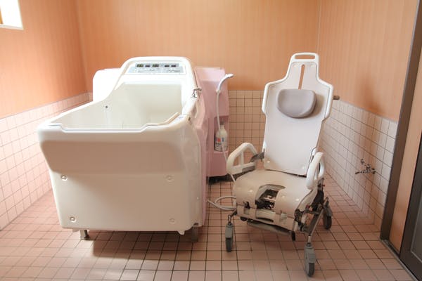 介護付有料老人ホーム フォーリーフ嶋 特浴室