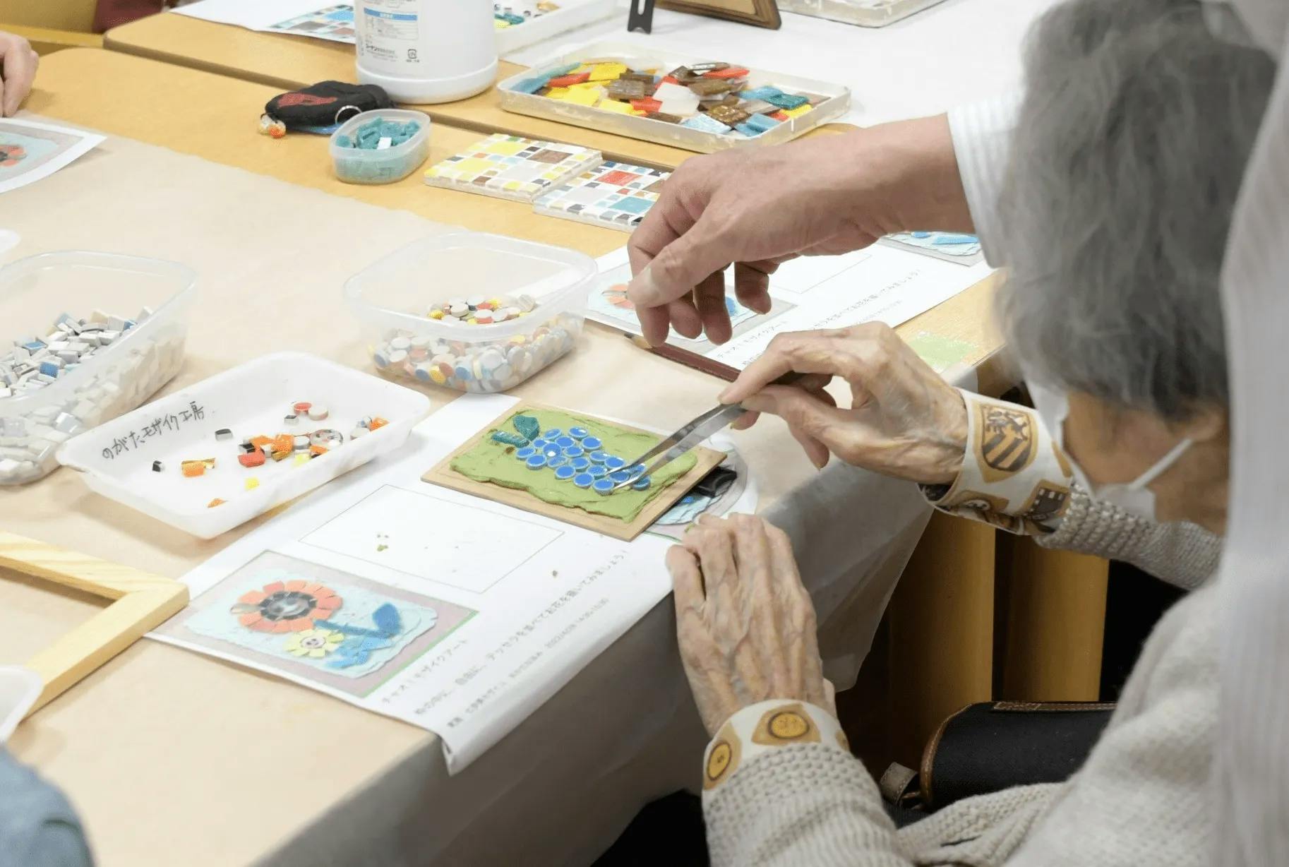 サン・ラポール目白 モザイクアート教室