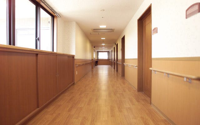 ソレイユねやがわ 廊下