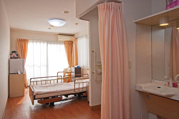 介護付き有料老人ホーム八重の杜 居室