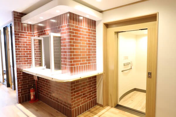 サービス付き高齢者向け住宅サンライズ小川 エレベーター