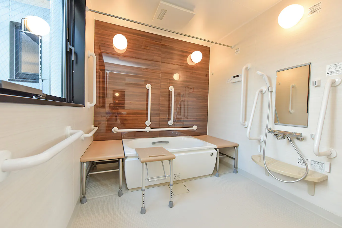 サービス付き高齢者向け住宅サングレイス本町 個人浴室