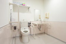 スーパー・コート川西加茂 共用トイレ
