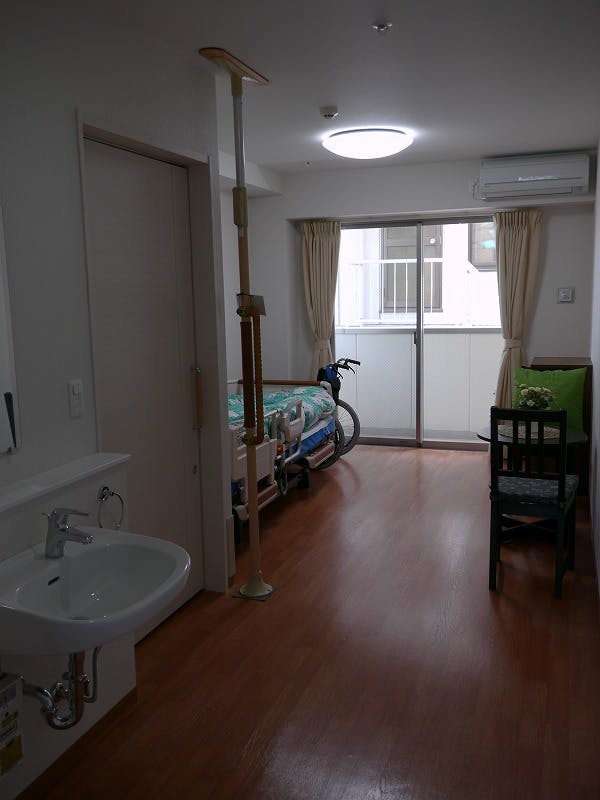 悠友の家津久野 居室