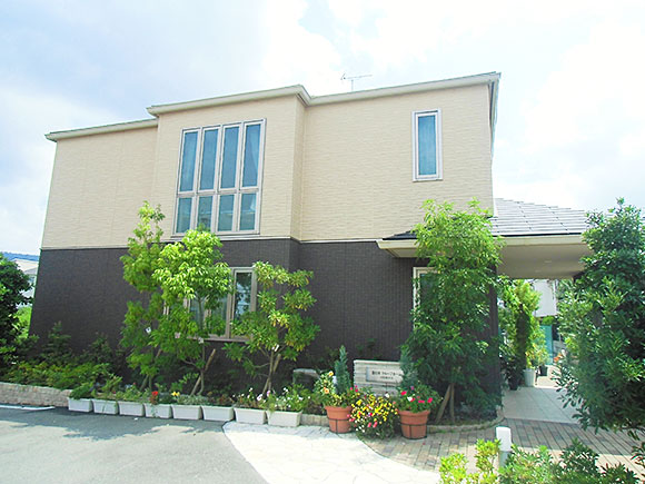 愛の家グループホーム川西東多田 外観