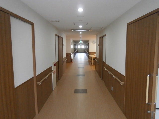 悠友の家住吉 廊下