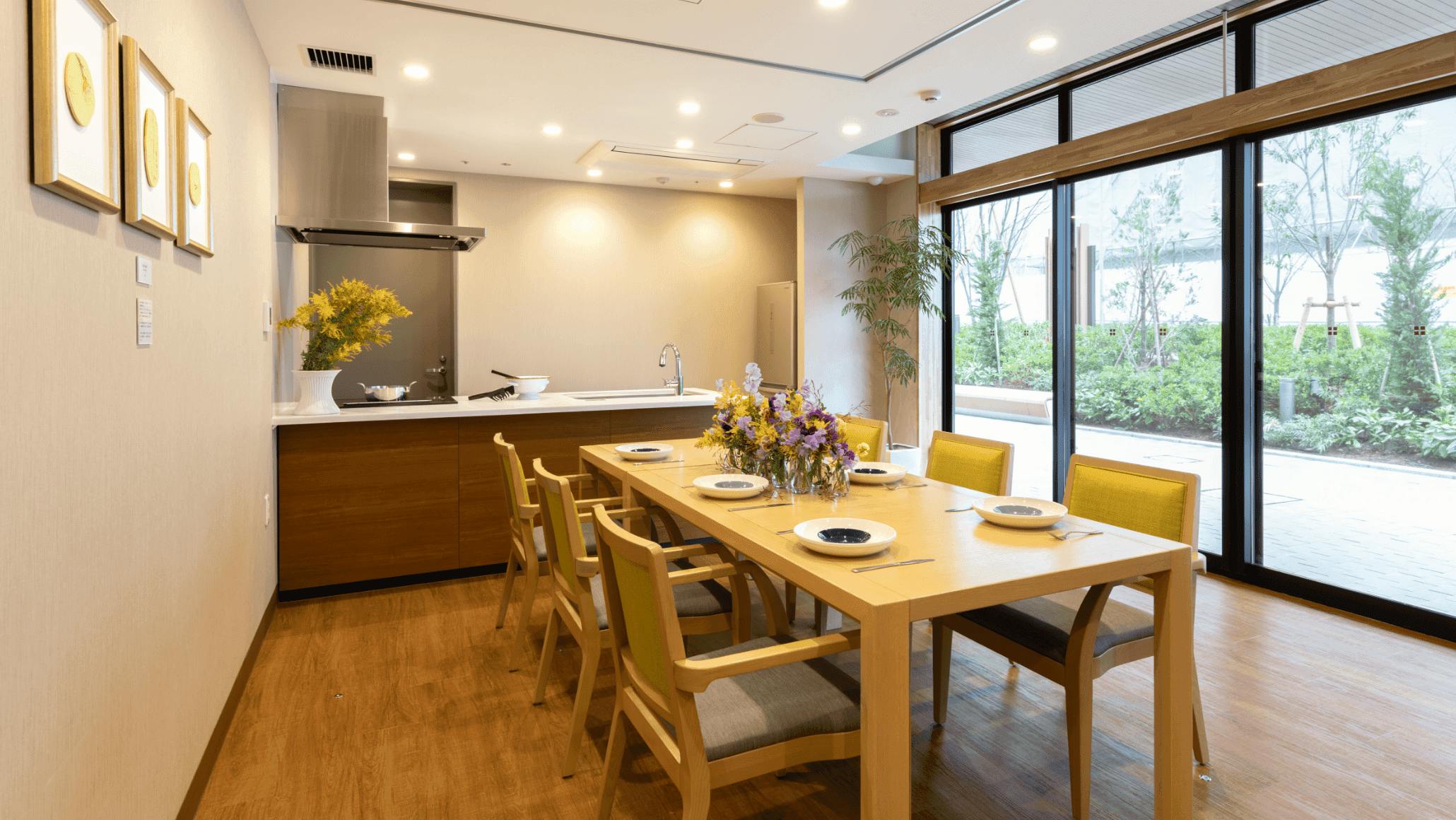 クレールレジデンス横浜十日市場シニアレジデンス コミュニティスペース