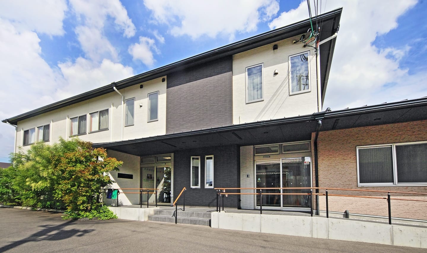 グランメゾン輪舞館京都羽束師 外観