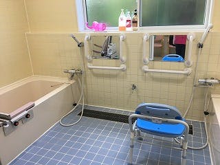 ご長寿くらぶ 新取手 浴室