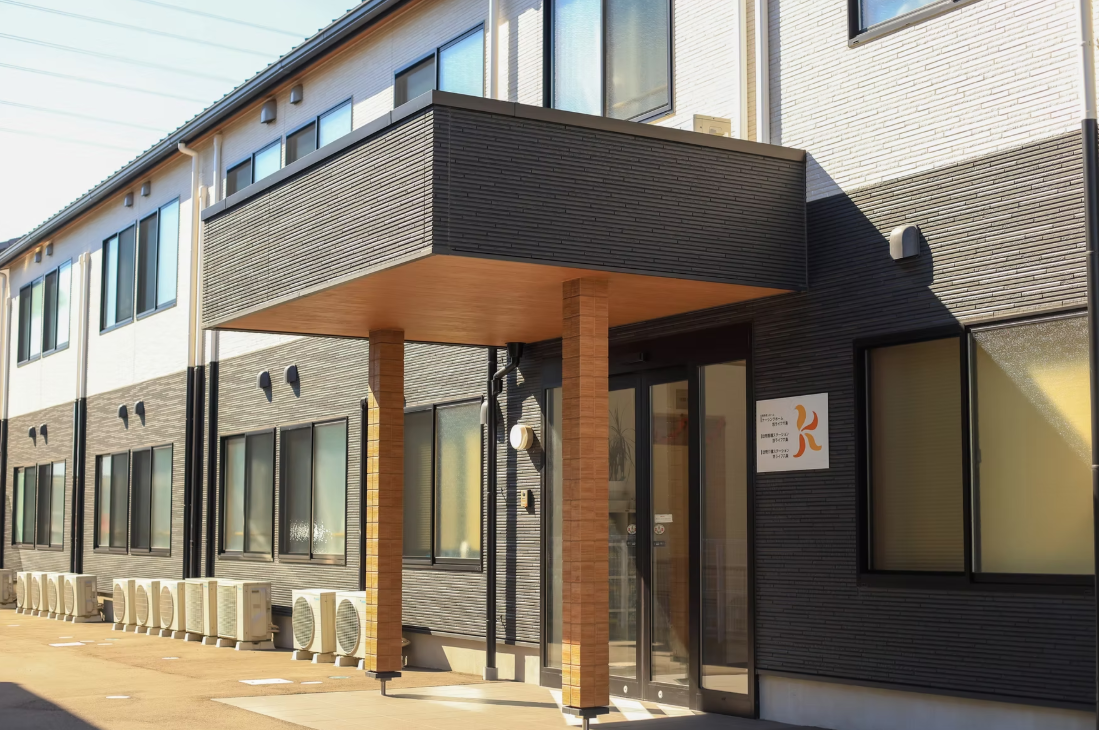 ナーシングホーム悠ライフ六条 外観