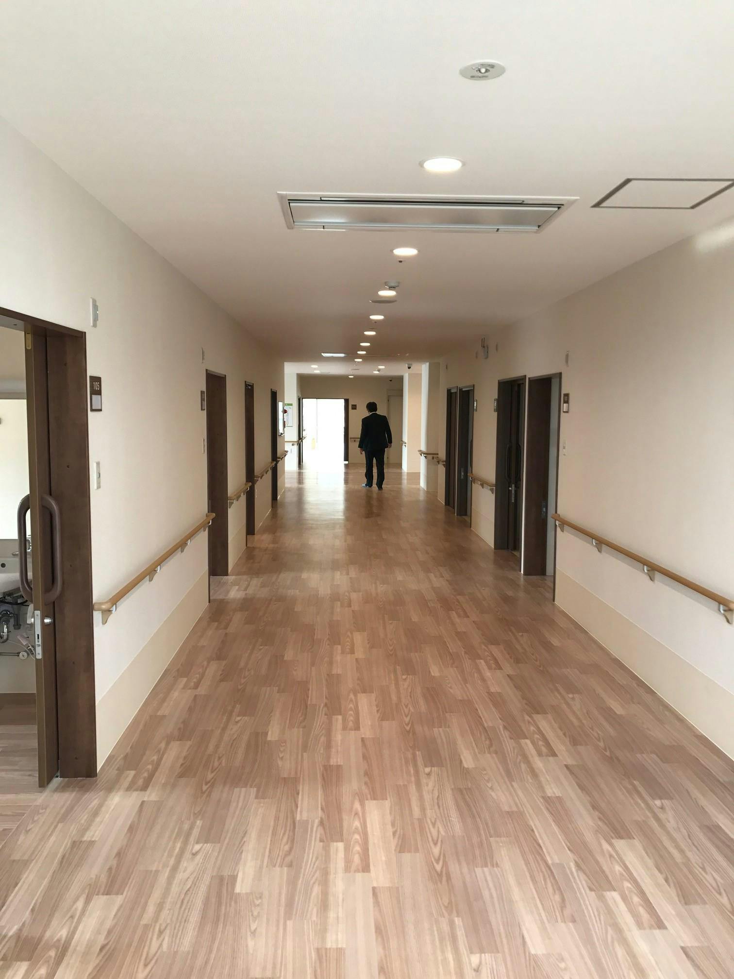 ライフパートナー伴東 廊下