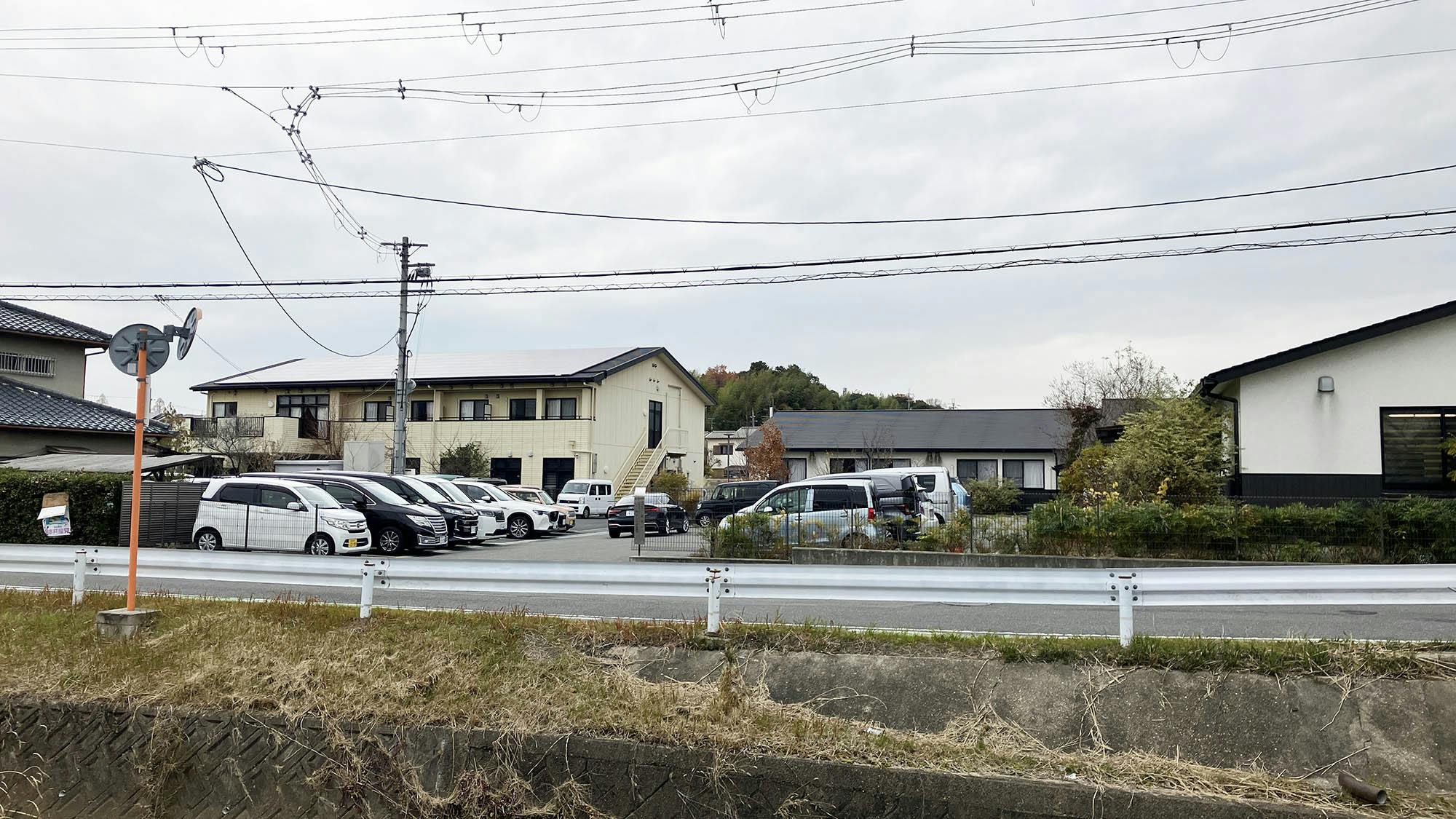 住宅型有料老人ホームあんしん学園前Ⅱ番館 駐車場