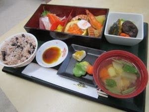 イリーゼまつど五香 お祝い膳