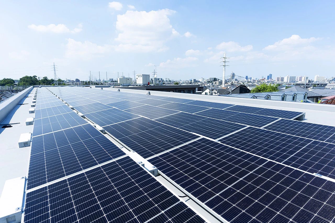 イリーゼ明大前 屋上太陽光発電装置