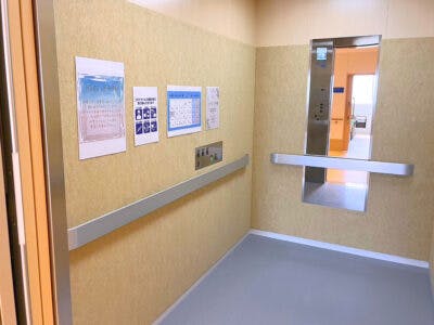 HIBISU平塚 エレベーター内部