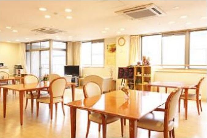 まどか本八幡東 リビングルーム兼食堂兼機能訓練室