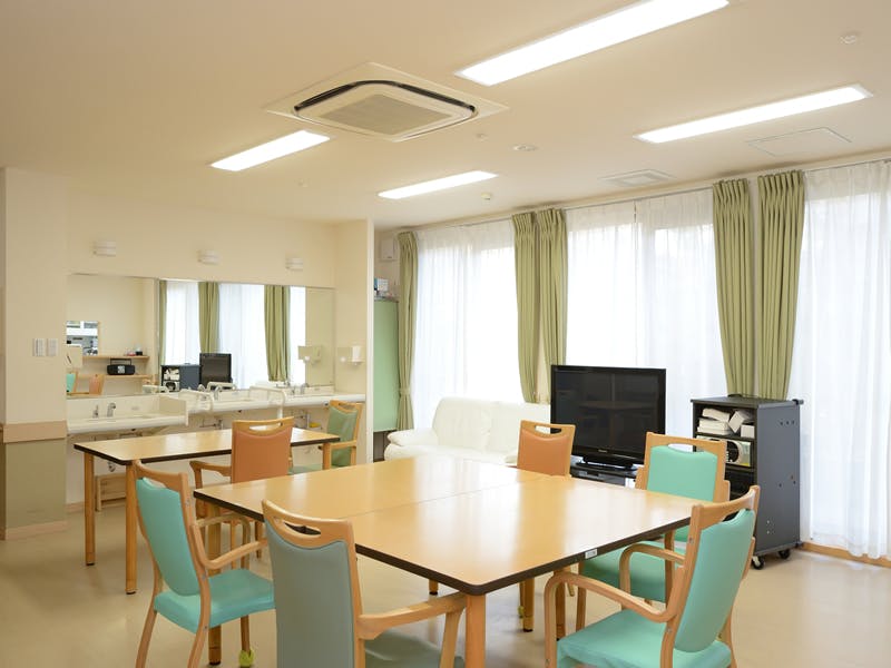グループホームたのしい家高雄 大食堂・居間