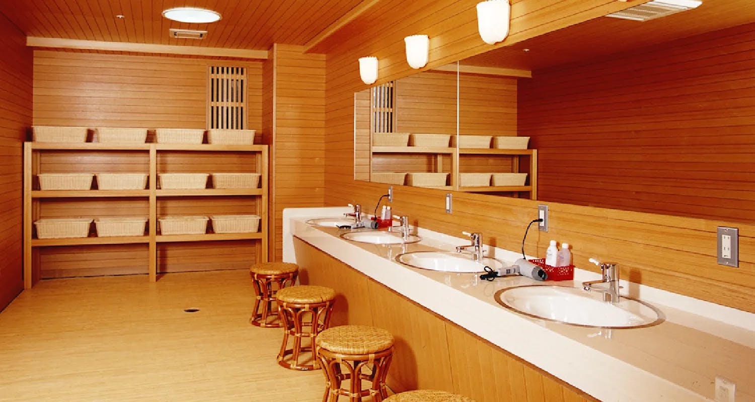 フィレンツェライフ青山 ドレスルーム