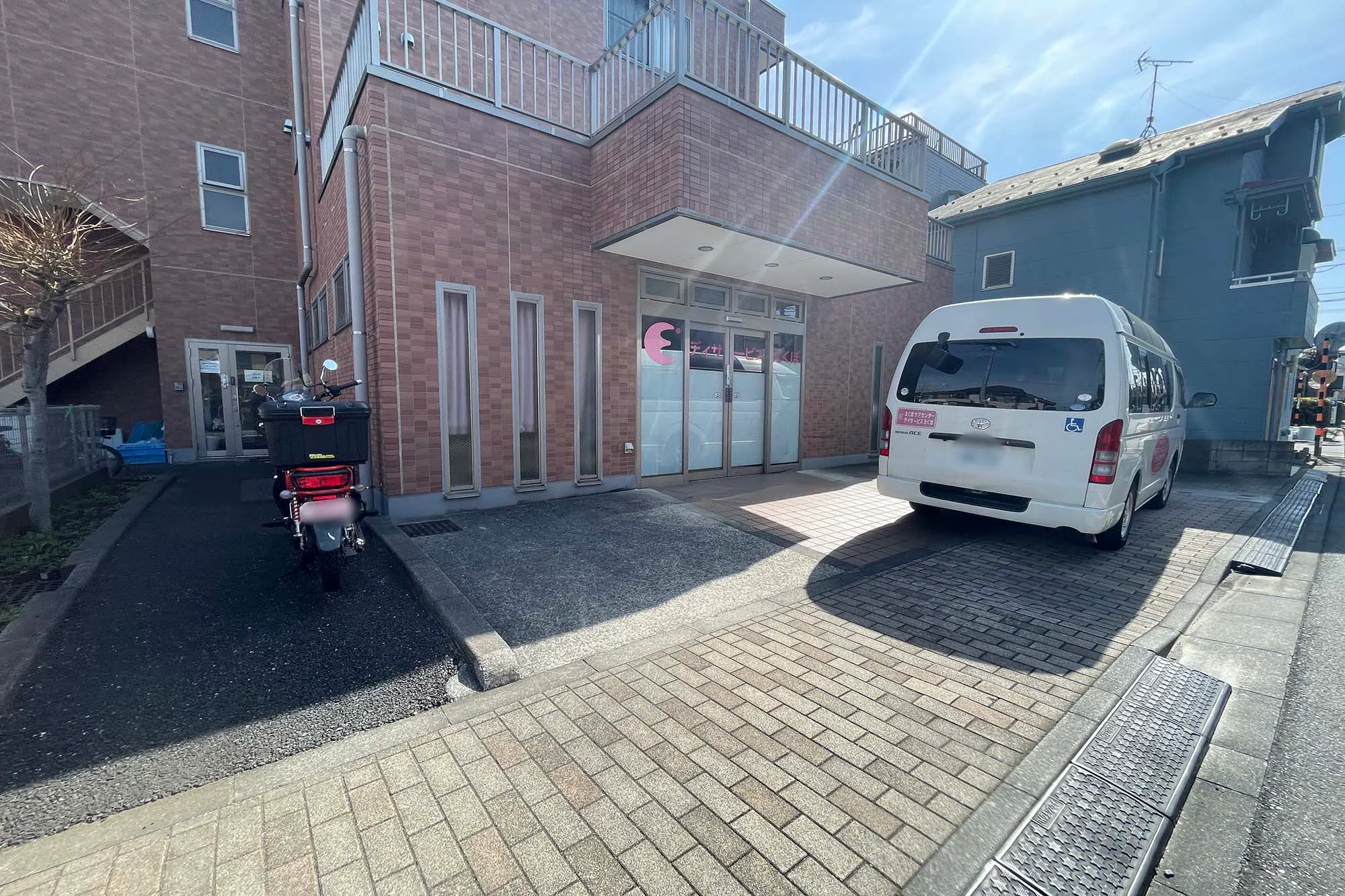 グレイス竹の塚 駐車場