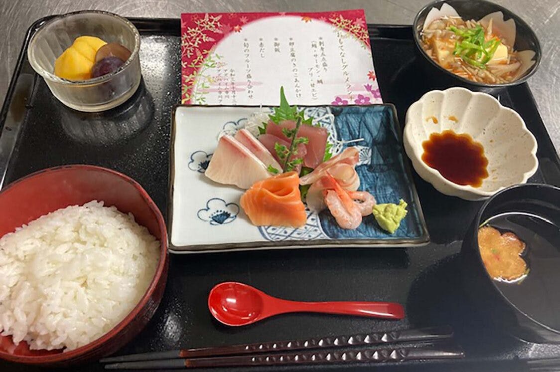 アズハイム市川 特別食