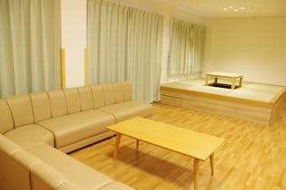 御所ノ内ホーム リビングダイニング