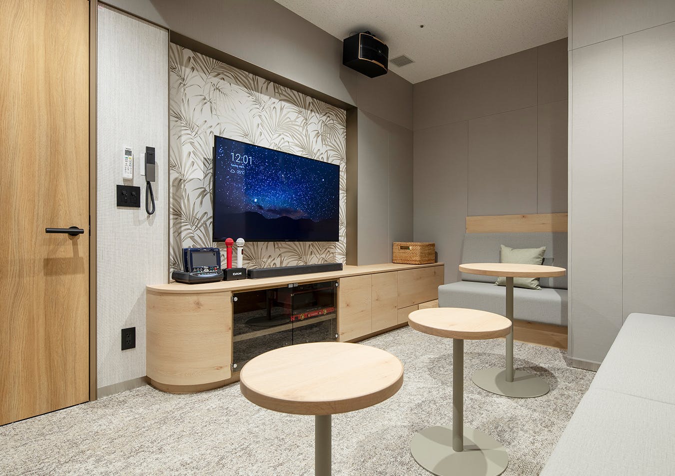 パークウェルステイト幕張ベイパーク カラオケルーム