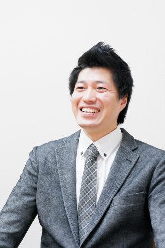 フェリエ ドゥ 三鷹 施設長丸山　淳