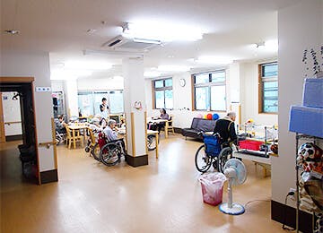 ハートリンク西大寺 食堂