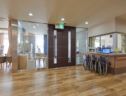 スーパー・コート茨木彩都 エントランス