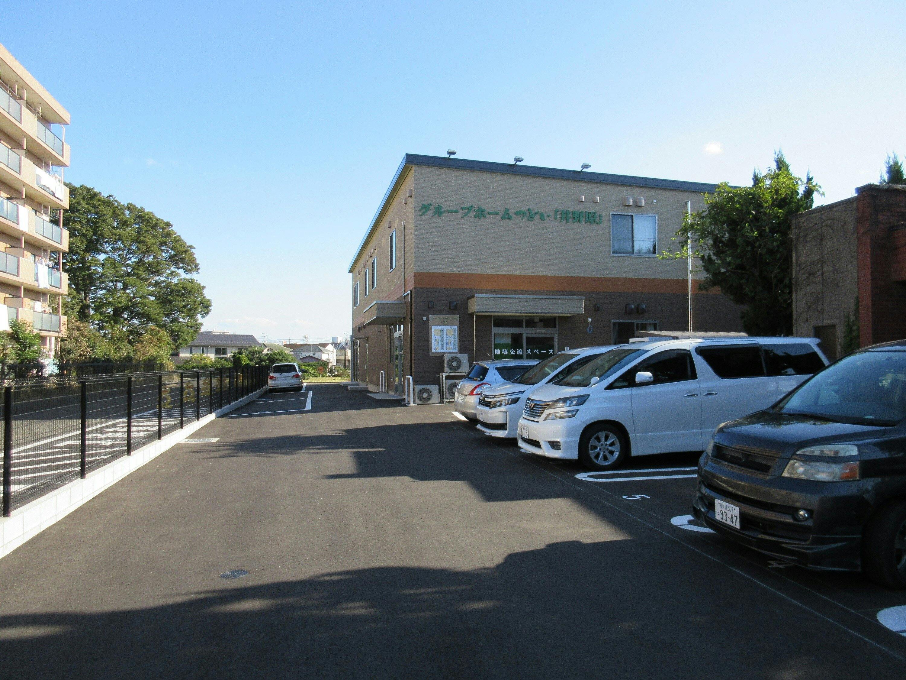 グループホームつどい「井野原」 駐車場