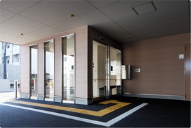 ルピナス港南 エントランス