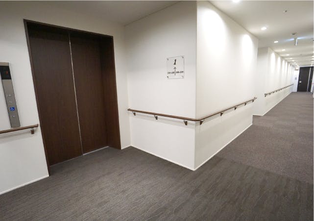 グランドマスト柳沢 廊下・エレベーター