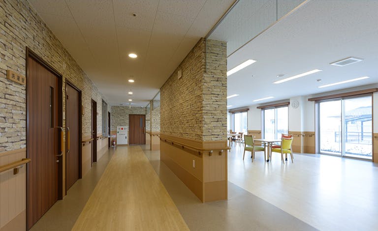 ケヤキ倶楽部浦和美園 ホール・廊下