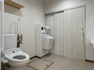 ご長寿くらぶ 八王子 トイレ