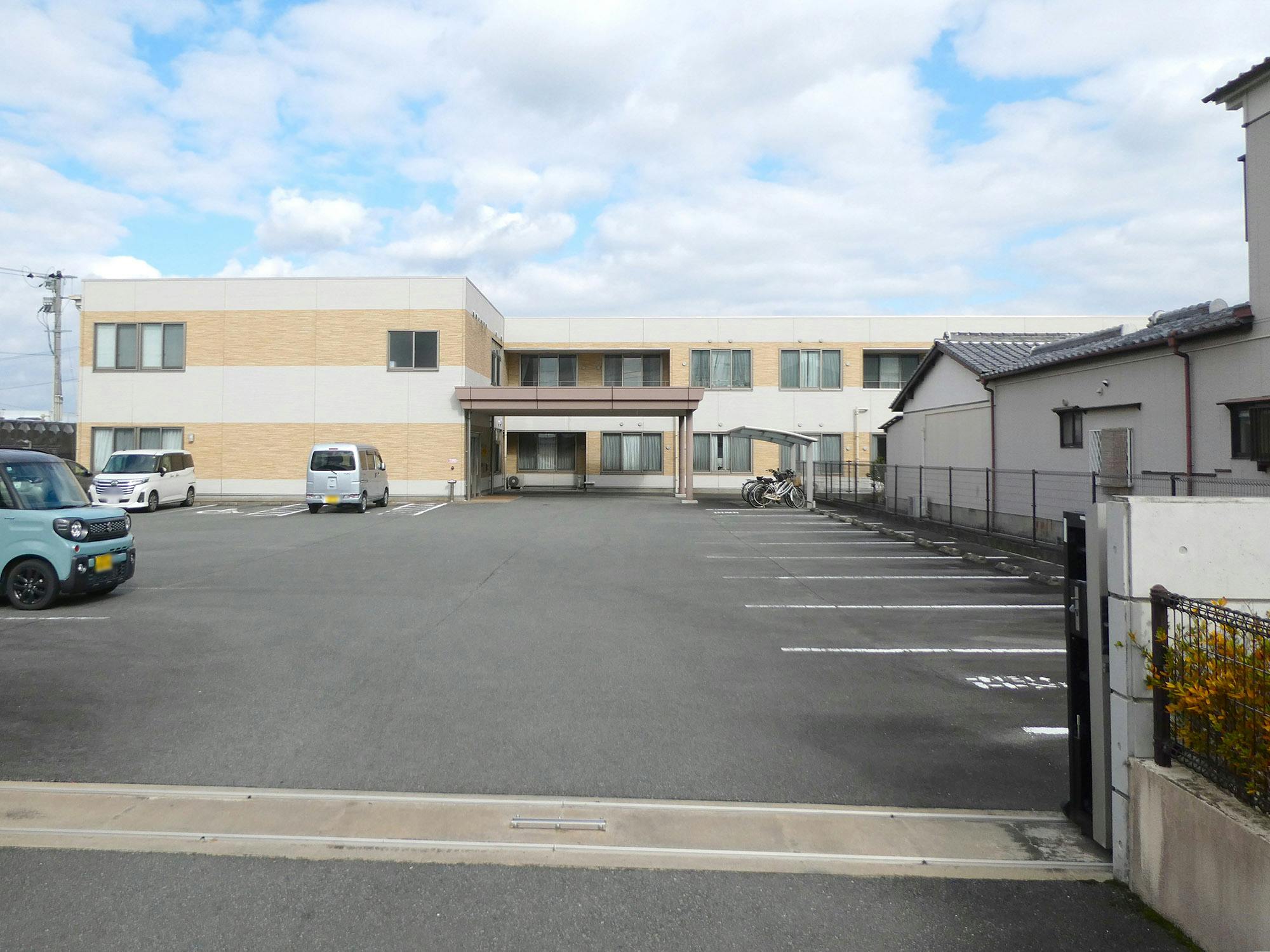 住宅型有料老人ホーム 菜の花 外観