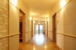 やすらぎの郷見付 廊下