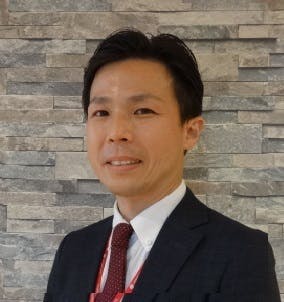 そんぽの家 溝の口 ホーム長軍司　貴史