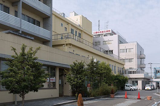 アズハイム三郷 三郷中央総合病院