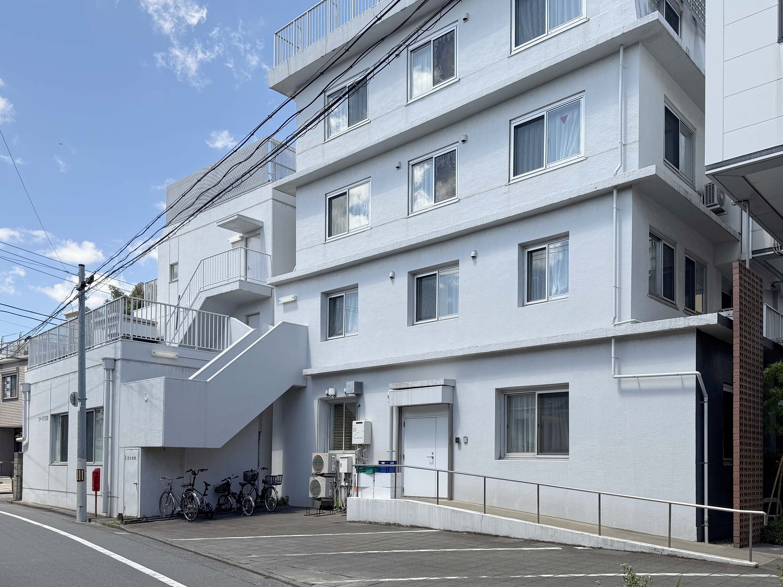 ウイーザス荻窪【杉並区】の料金と空き状況-介護付き有料老人ホーム｜安心介護紹介センター(旧かいごDB)