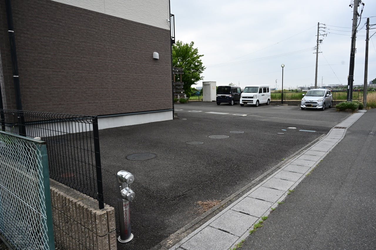 有料老人ホーム ヴィエイールひだまり 駐車場