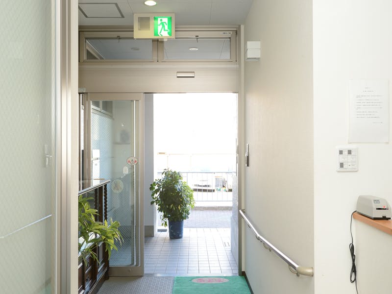 たのしい家南千里 玄関内