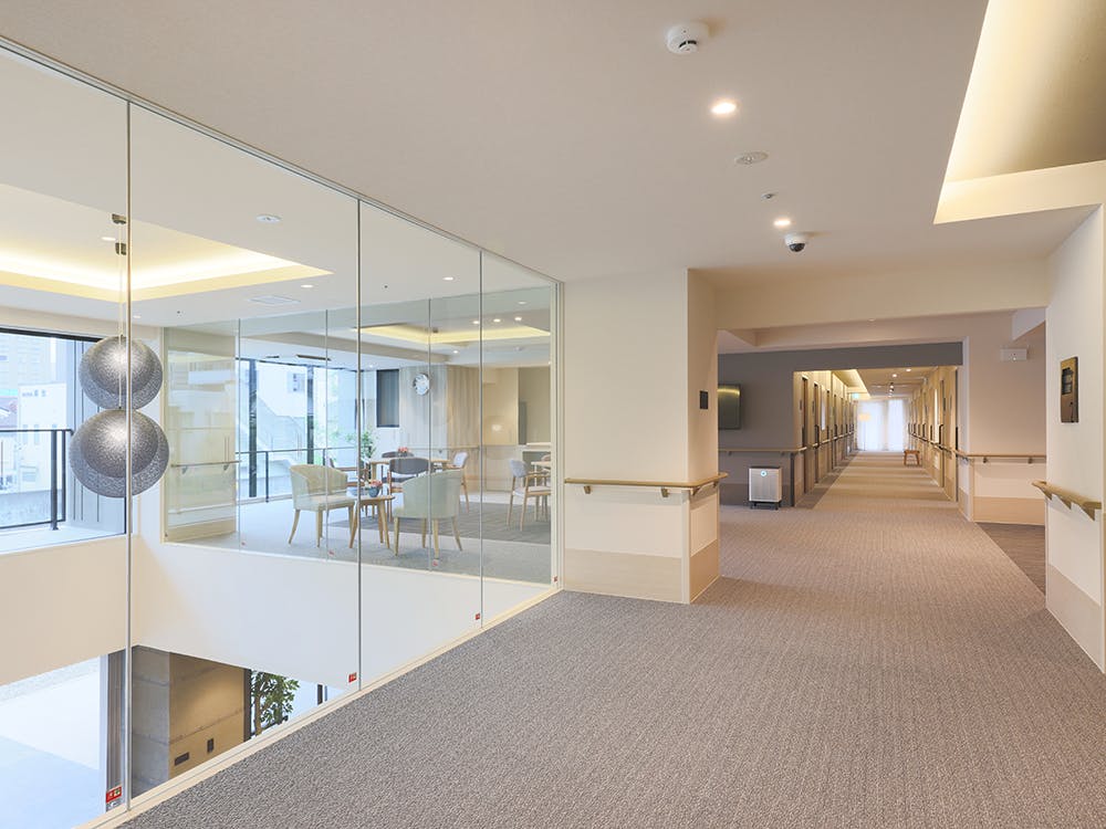 チャーム府中番場 廊下