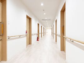 サービス付高齢者住宅あえる 廊下