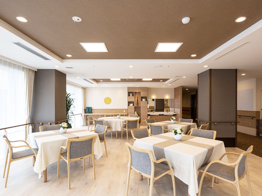 チャームスイート新宿戸山 食堂兼機能訓練室