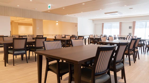 応援家族 福生 食堂